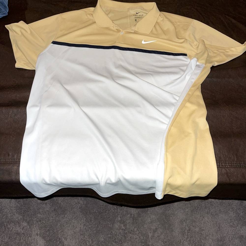 Nike Dri Fit golf polo